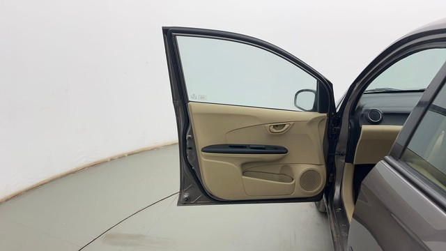 Second-hand 2014 Honda Amaze S i-VTEC for sale in Kolkata-27