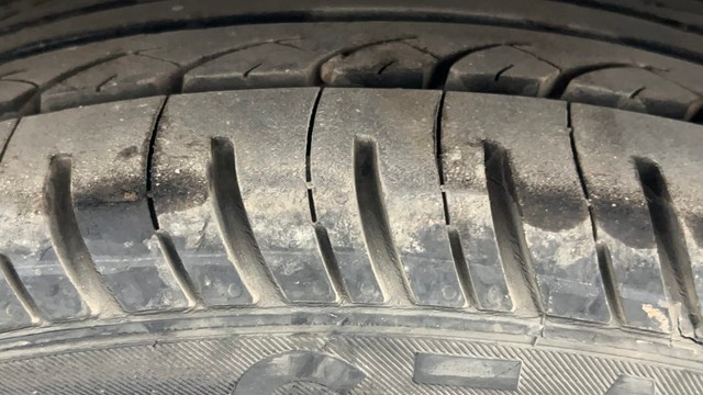 Second-hand 2014 Honda Amaze S i-VTEC for sale in Kolkata-38