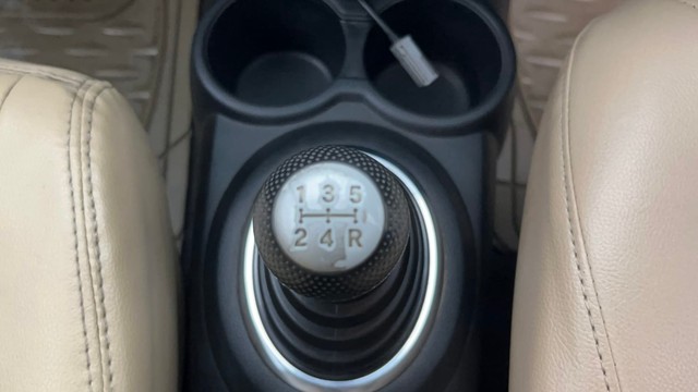 Second-hand 2014 Honda Amaze S i-VTEC for sale in Kolkata-12