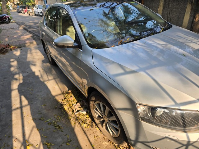 Second-hand 2015 Skoda Octavia Elegance 1.8 TSI AT for sale in Noida-1