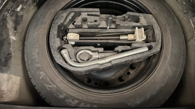 Second-hand 2014 Volkswagen Polo Petrol Comfortline 1.2L for sale in Kolkata-21