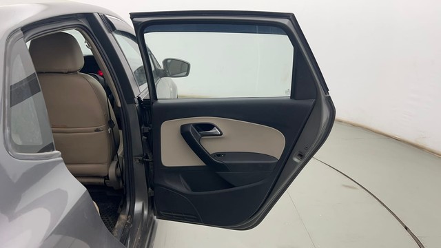 Second-hand 2014 Volkswagen Polo Petrol Comfortline 1.2L for sale in Kolkata-30