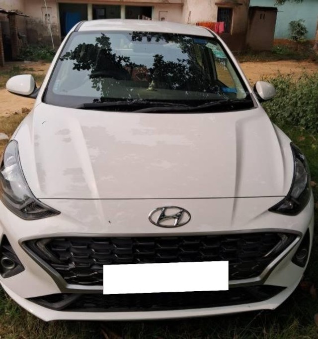 Second-hand 2022 Hyundai Aura S CNG for sale in Ballia-2