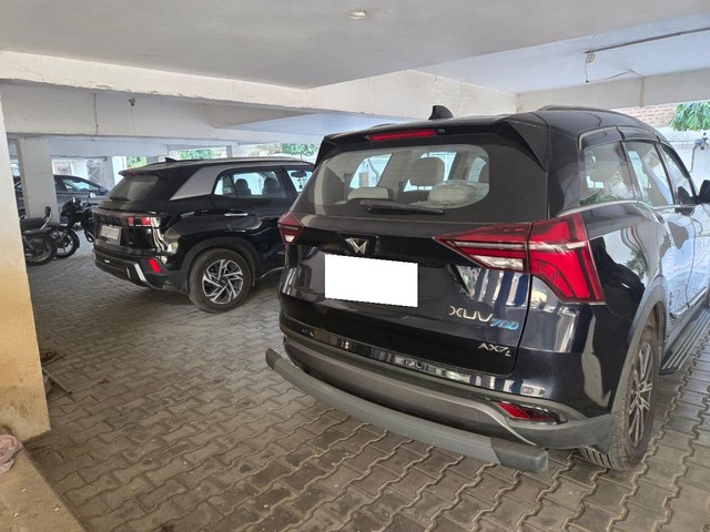 Second-hand 2024 Mahindra XUV700 AX5 7 Str Diesel AT for sale in Lucknow-1