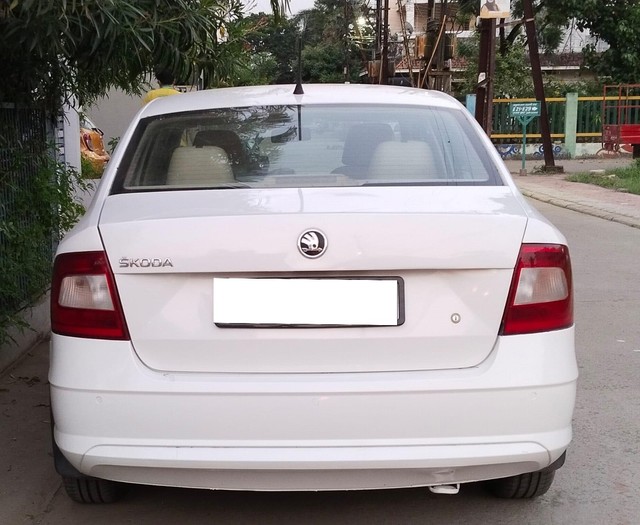 Second-hand 2018 Skoda Rapid 1.5 TDI Ambition BSIV for sale in Indore-2