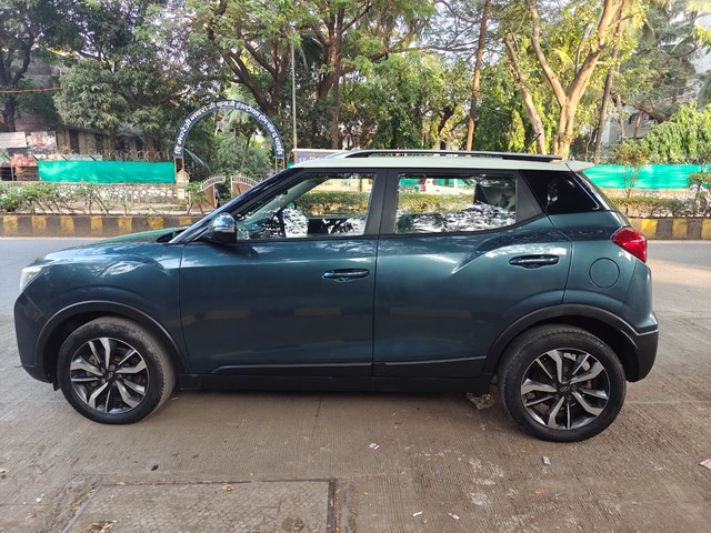 Second-hand 2019 Mahindra XUV300 W8 Option Dual Tone Diesel BSIV for sale in Mumbai-2