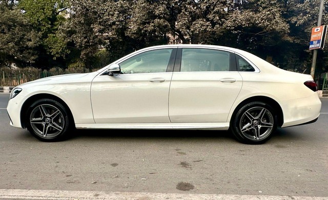 Second-hand 2024 Mercedes-Benz E-Class Exclusive E 200 for sale in New Delhi-3