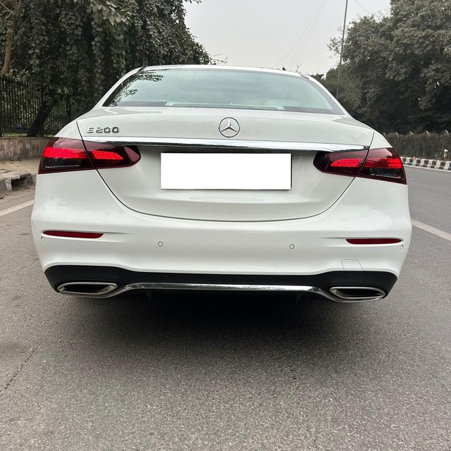 Second-hand 2024 Mercedes-Benz E-Class Exclusive E 200 for sale in New Delhi-2