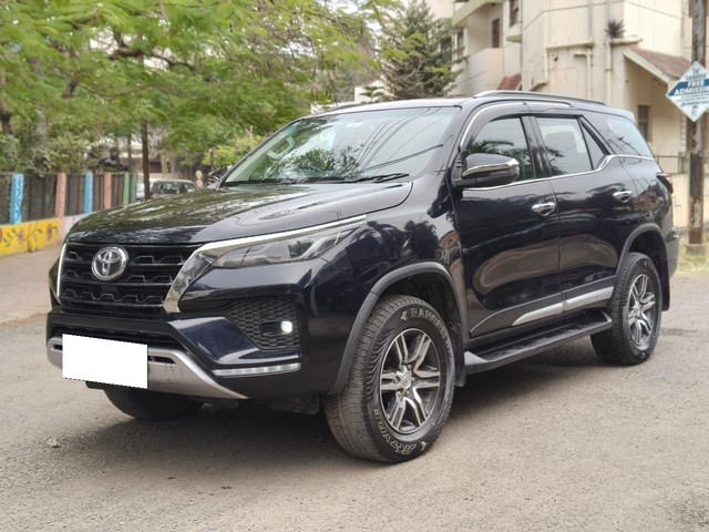 Second-hand 2022 Toyota Fortuner 4X2 Diesel BSVI for sale in Indore-4
