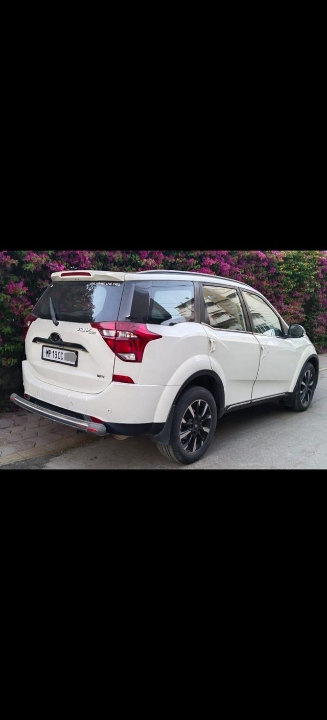 Second-hand 2019 Mahindra XUV500 W11 BSIV for sale in Indore-6