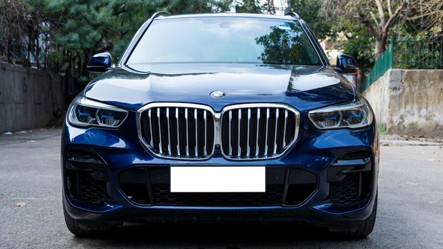 Second-hand 2023 BMW X5 xDrive40i M Sport for sale in New Delhi-4