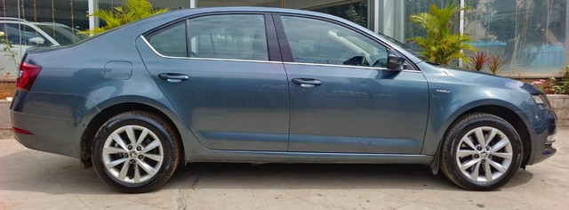 Second-hand 2018 Skoda Octavia 1.8 TSI AT L K for sale in Bangalore-1