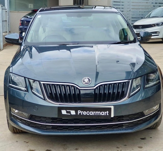 Second-hand 2018 Skoda Octavia 1.8 TSI AT L K for sale in Bangalore-5