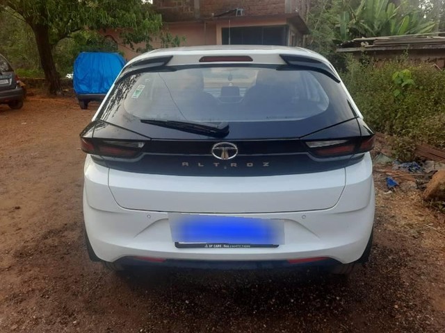 Second-hand 2023 Tata Altroz XZ Diesel for sale in Goa-2