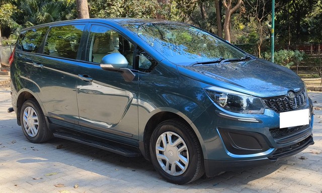 Second-hand 2018 Mahindra Marazzo M2 BSIV for sale in New Delhi-12