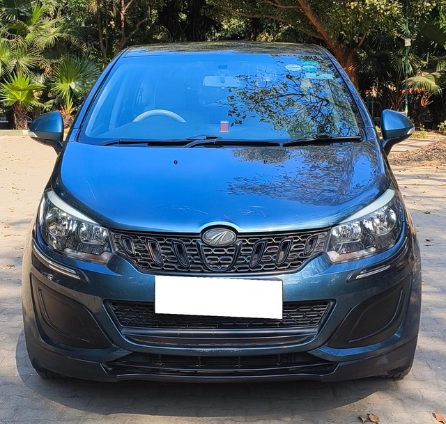 Second-hand 2018 Mahindra Marazzo M2 BSIV for sale in New Delhi-6