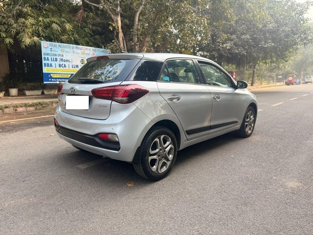Second-hand 2019 Hyundai i20 Asta Option CVT BSIV for sale in New Delhi-7