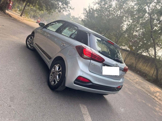 Second-hand 2019 Hyundai i20 Asta Option CVT BSIV for sale in New Delhi-9