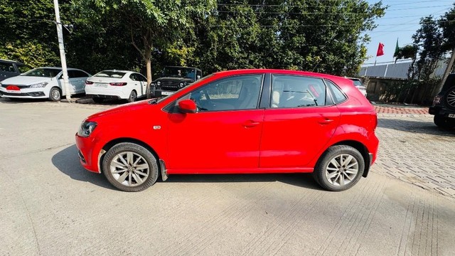 Second-hand 2015 Volkswagen Polo Exquisite 1.5 TDI Highline for sale in Ludhiana-5