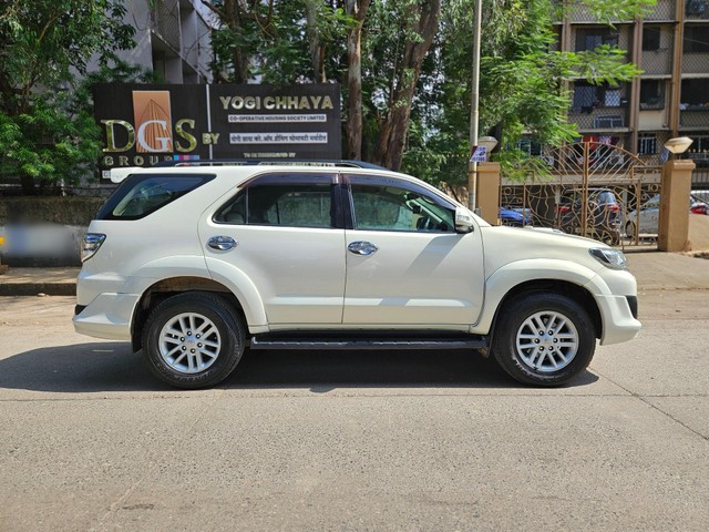 Second-hand 2013 Toyota Fortuner 4x2 AT TRD Sportivo for sale in Mumbai-20