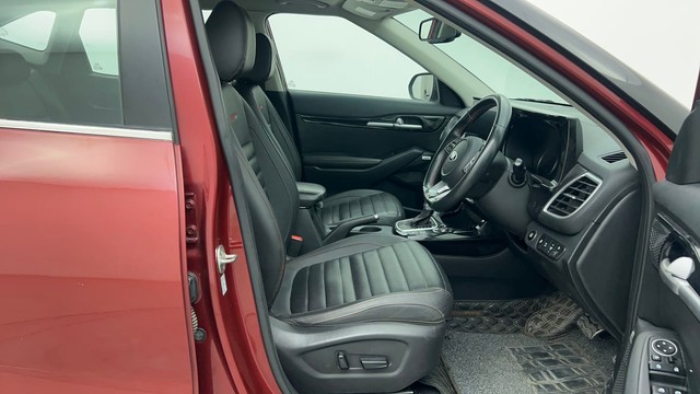 Second-hand 2020 Kia Seltos GTX Plus Diesel AT for sale in Chennai-15