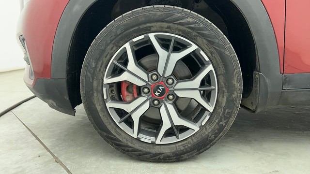 Second-hand 2020 Kia Seltos GTX Plus Diesel AT for sale in Chennai-20