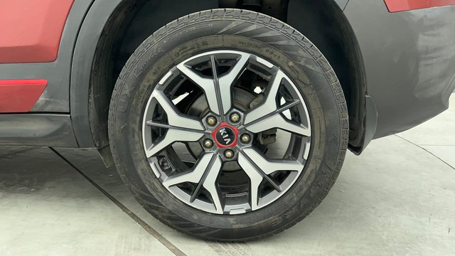 Second-hand 2020 Kia Seltos GTX Plus Diesel AT for sale in Chennai-19