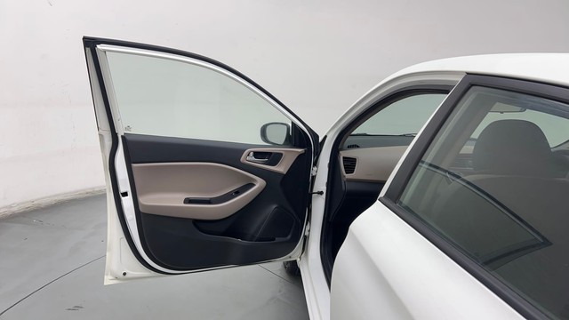 Second-hand 2018 Hyundai i20 Sportz 1.2 for sale in Ghaziabad-29