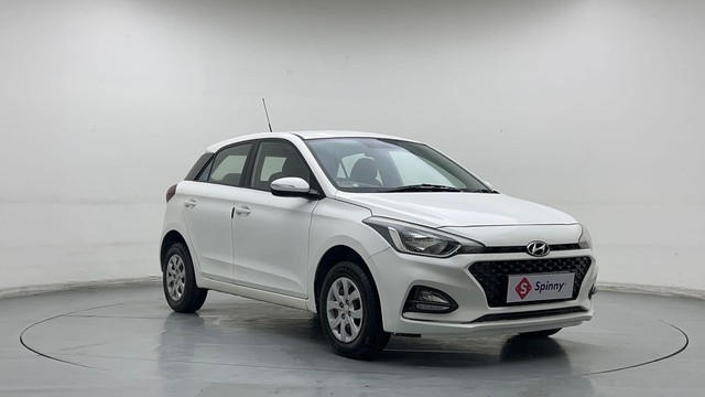 Second-hand 2018 Hyundai i20 Sportz 1.2 for sale in Ghaziabad-1