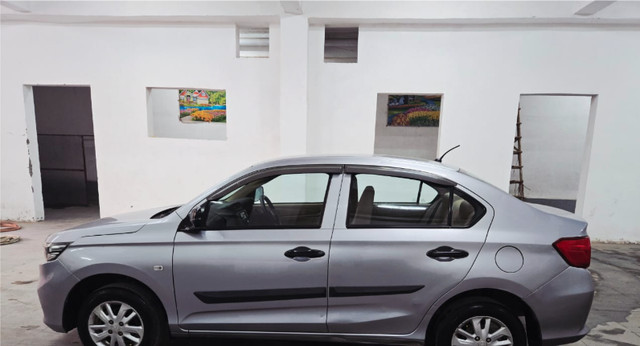 Second-hand 2019 Honda Amaze E Petrol BSIV for sale in New Delhi-3