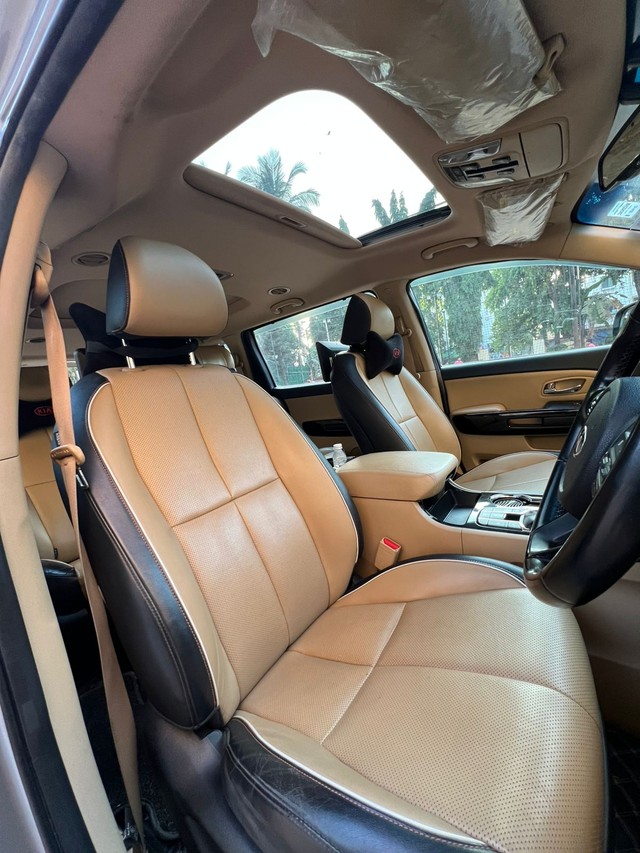 Second-hand 2020 Kia Carnival Limousine for sale in Mumbai-4