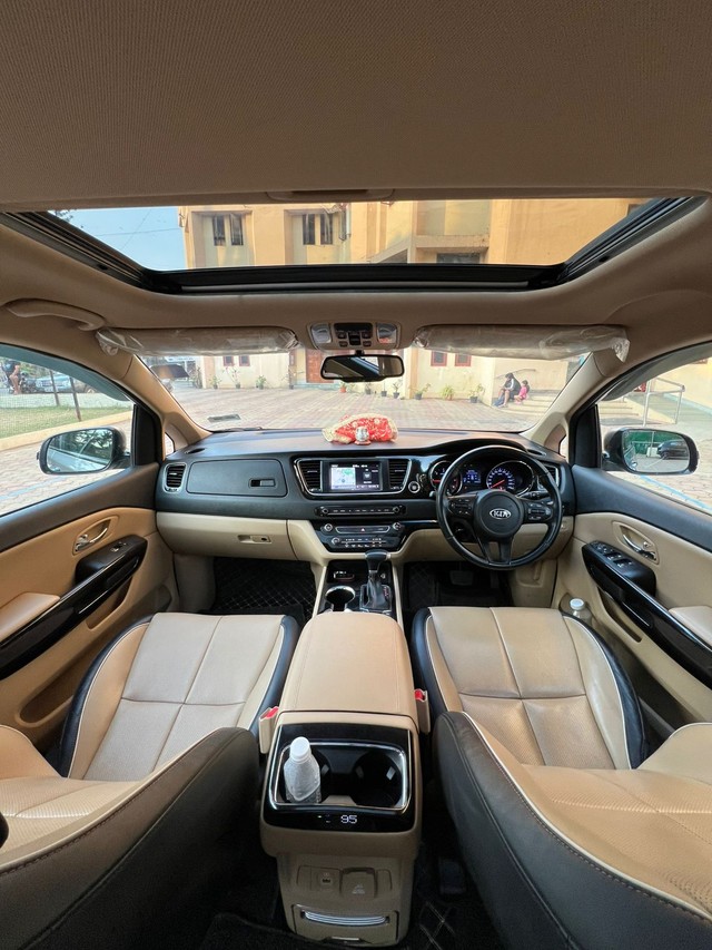 Second-hand 2020 Kia Carnival Limousine for sale in Mumbai-14