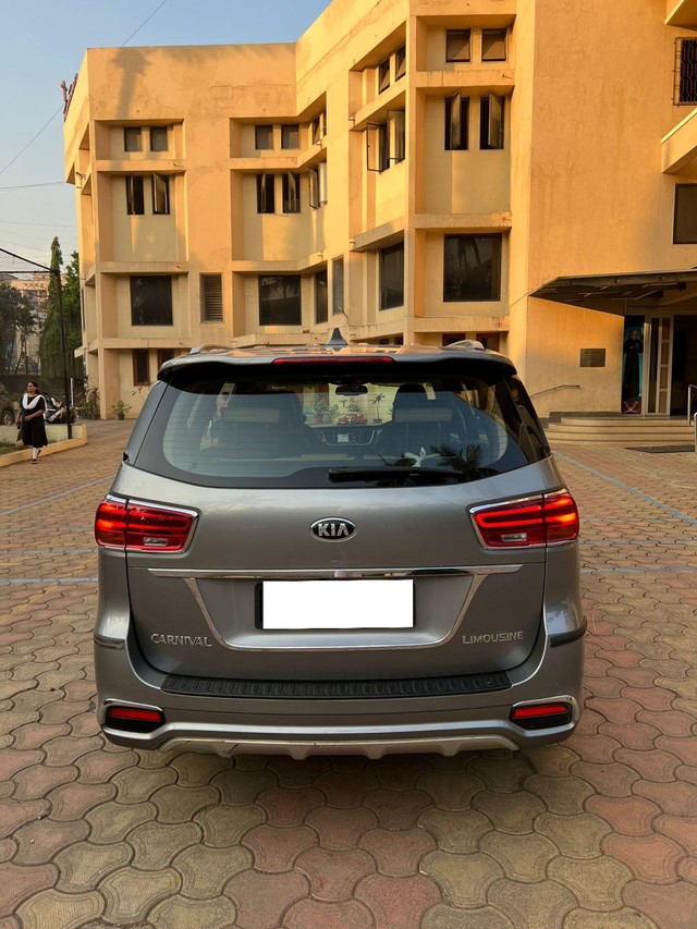 Second-hand 2020 Kia Carnival Limousine for sale in Mumbai-1