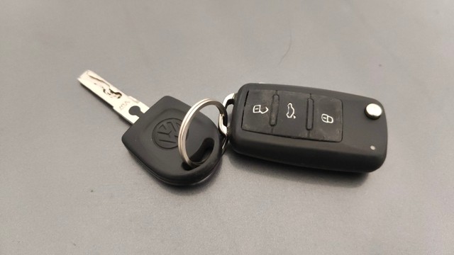 Second-hand 2013 Volkswagen Polo Petrol Comfortline 1.2L for sale in Pune-21