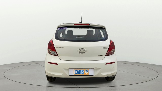 Second-hand 2013 Hyundai i20 Magna for sale in Thane-3