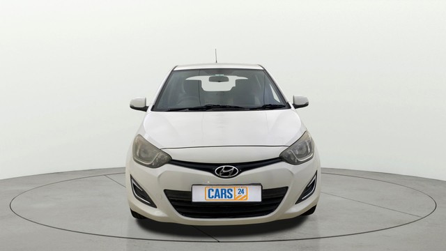 Second-hand 2013 Hyundai i20 Magna for sale in Thane-7