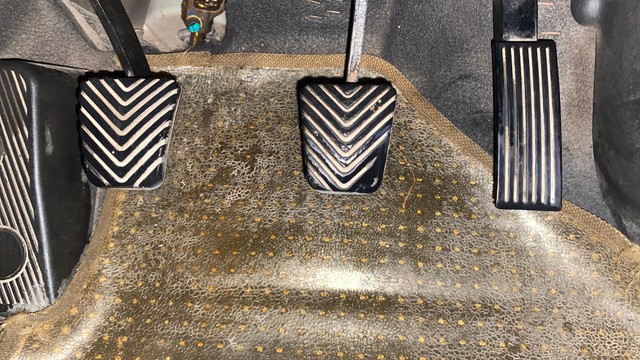 Second-hand 2013 Hyundai i20 Magna for sale in Thane-14