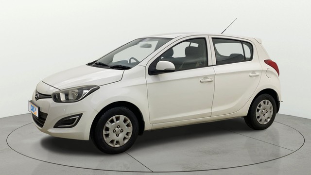 Second-hand 2013 Hyundai i20 Magna for sale in Thane-6