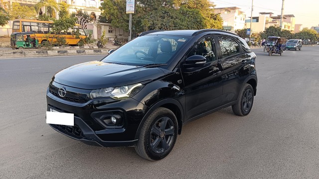 Second-hand 2023 Tata Nexon XZA Plus LUX Diesel AMT for sale in Jaipur-3