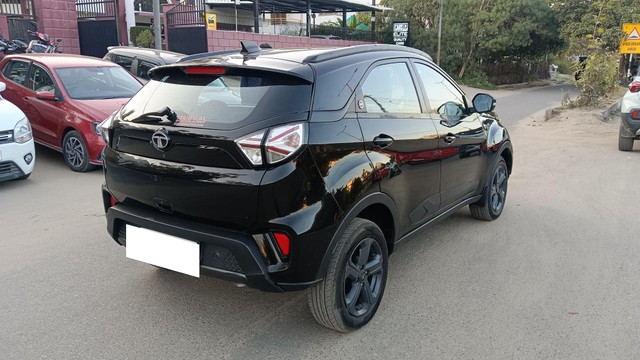 Second-hand 2023 Tata Nexon XZA Plus LUX Diesel AMT for sale in Jaipur-7