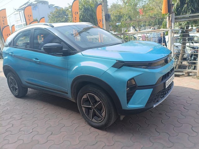 Second-hand 2024 Tata Nexon Fearless Plus PS DT CNG for sale in Kota-2