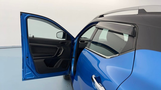 Second-hand 2021 Renault Kiger RXZ Turbo DT for sale in Lucknow-30