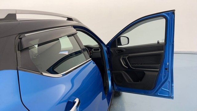 Second-hand 2021 Renault Kiger RXZ Turbo DT for sale in Lucknow-16