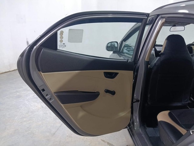 Hyundai EON Era Second-hand 2013 Hyundai EON Era for sale in Kochi-25