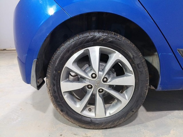 Second-hand 2016 Hyundai i20 1.2 Asta for sale in Kochi-18