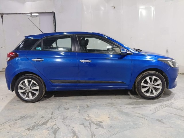 Second-hand 2016 Hyundai i20 1.2 Asta for sale in Kochi-2