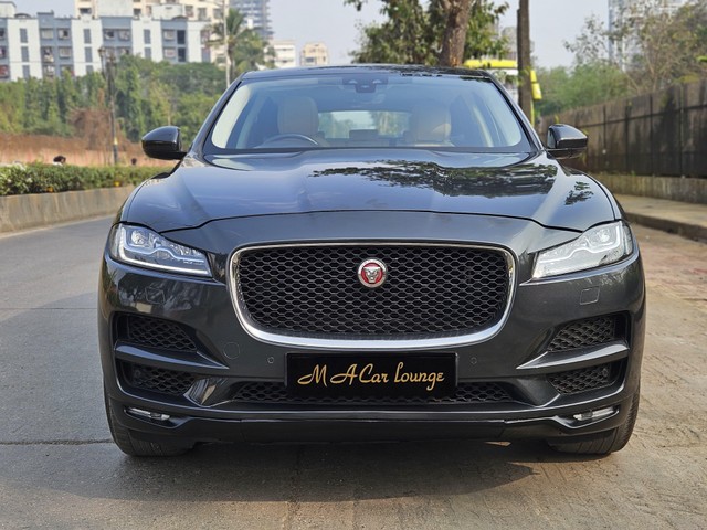 Second-hand 2019 Jaguar F-Pace Prestige 2.0 AWD for sale in Mumbai-6