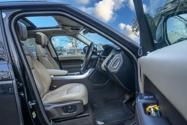 Second-hand 2021 Land Rover Range Rover Sport 2.0 Petrol SE for sale in Mumbai-13