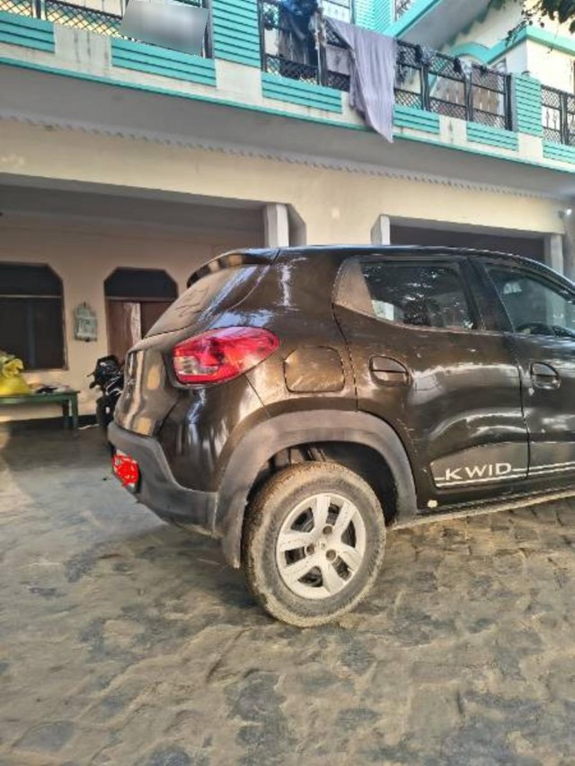 Second-hand 2018 Renault KWID 1.0 RXT Optional for sale in Hapur-8