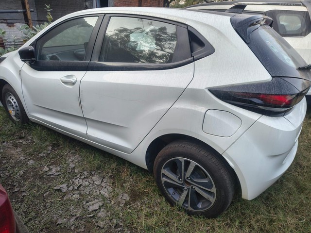 Second-hand 2024 Tata Altroz XZ Plus OS CNG for sale in Kota-1